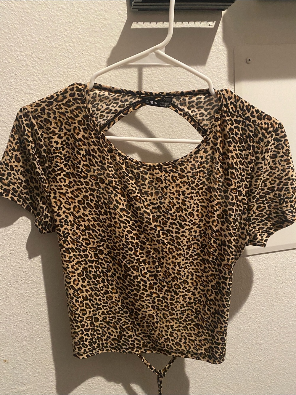 SHEIN Leopard Print Short Sleeve Cropped Tee in Tan and Black